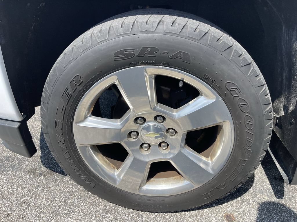Used 2017 Chevrolet Silverado 1500 LT w/ All Star Edition AWD/4WD image 2