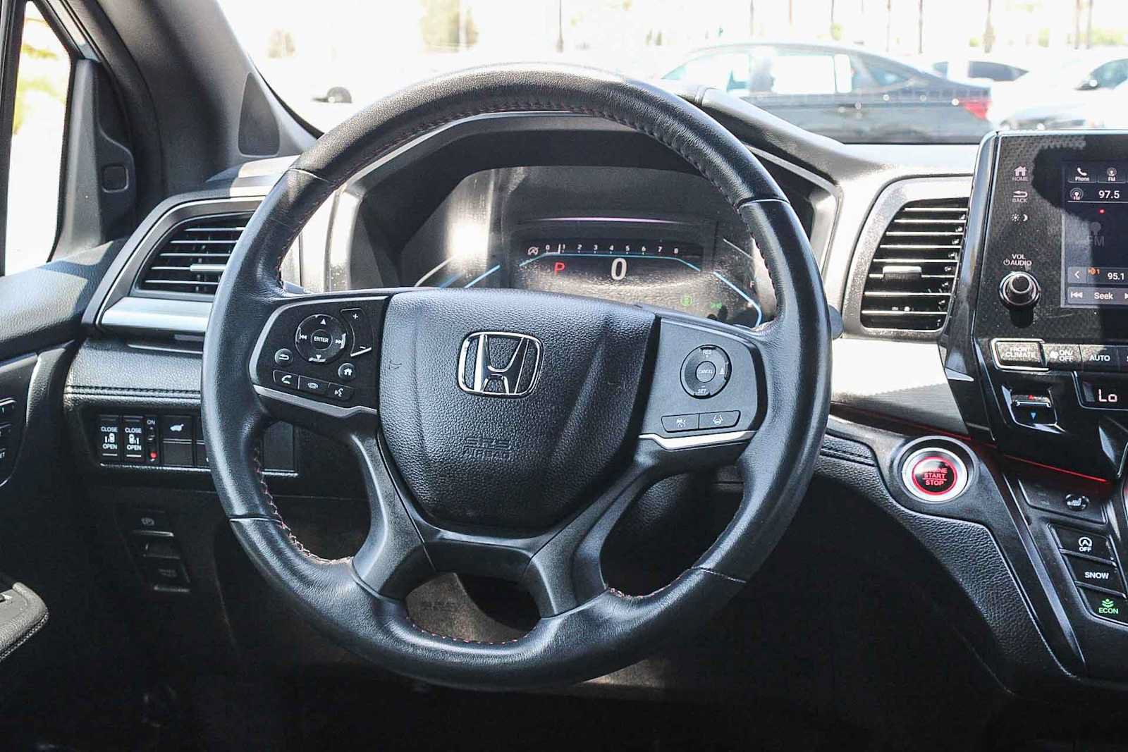 Used 2024 Honda Odyssey Sport image 15