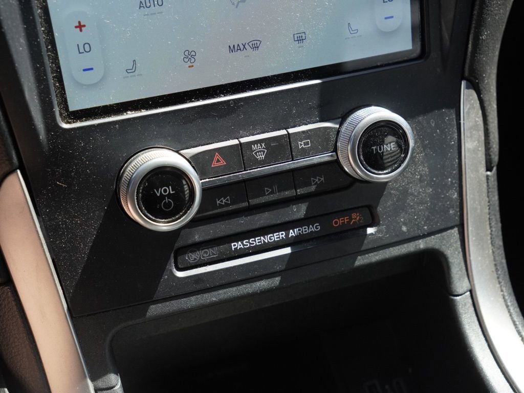 Used 2023 Ford Edge SEL w/ Convenience Package image 16