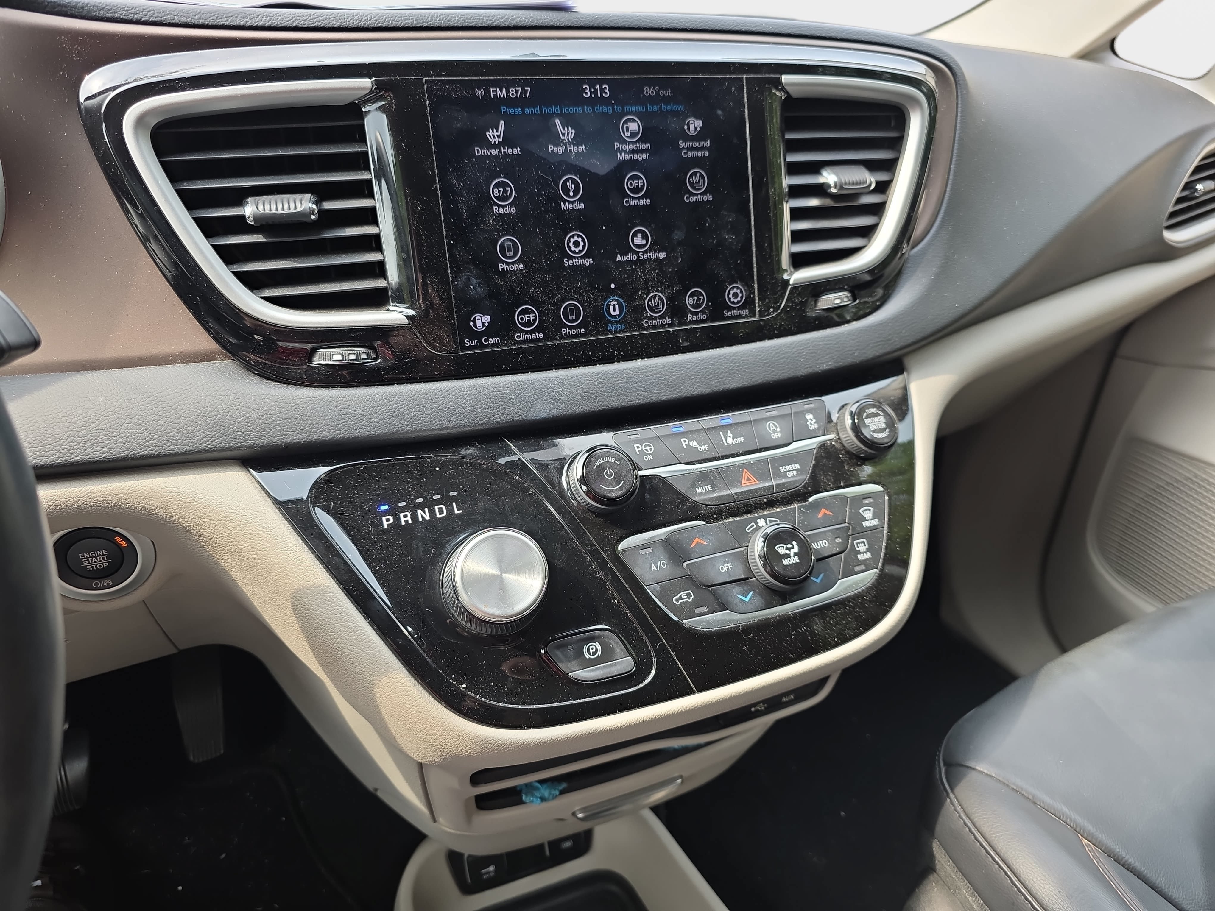 Used 2018 Chrysler Pacifica Touring-L w/ Advanced Safetytec Group FWD image 6