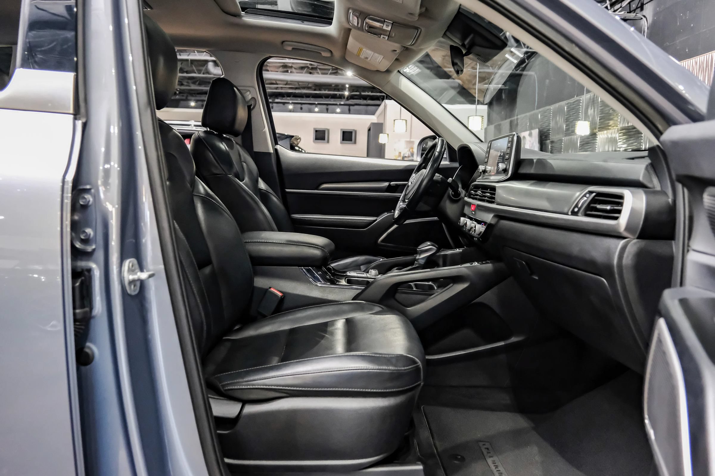 Used 2021 Kia Telluride S AWD/4WD image 37