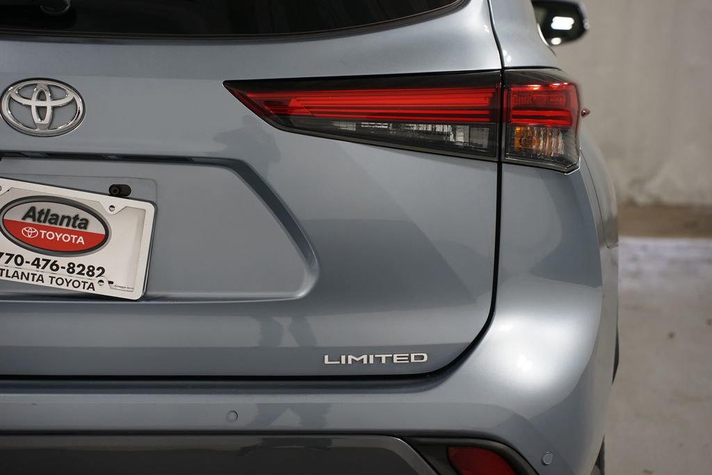 Used 2023 Toyota Highlander Limited image 10