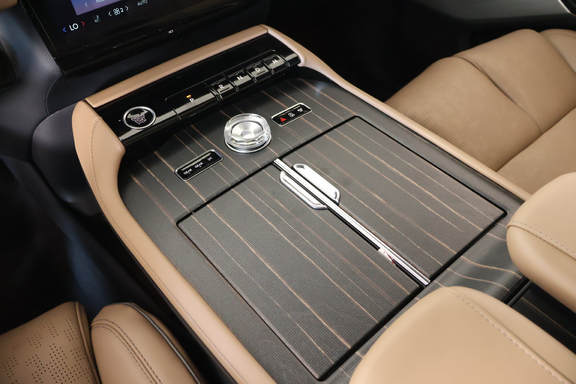 New 2027 Lincoln Navigator L Black Label AWD/4WD image 8