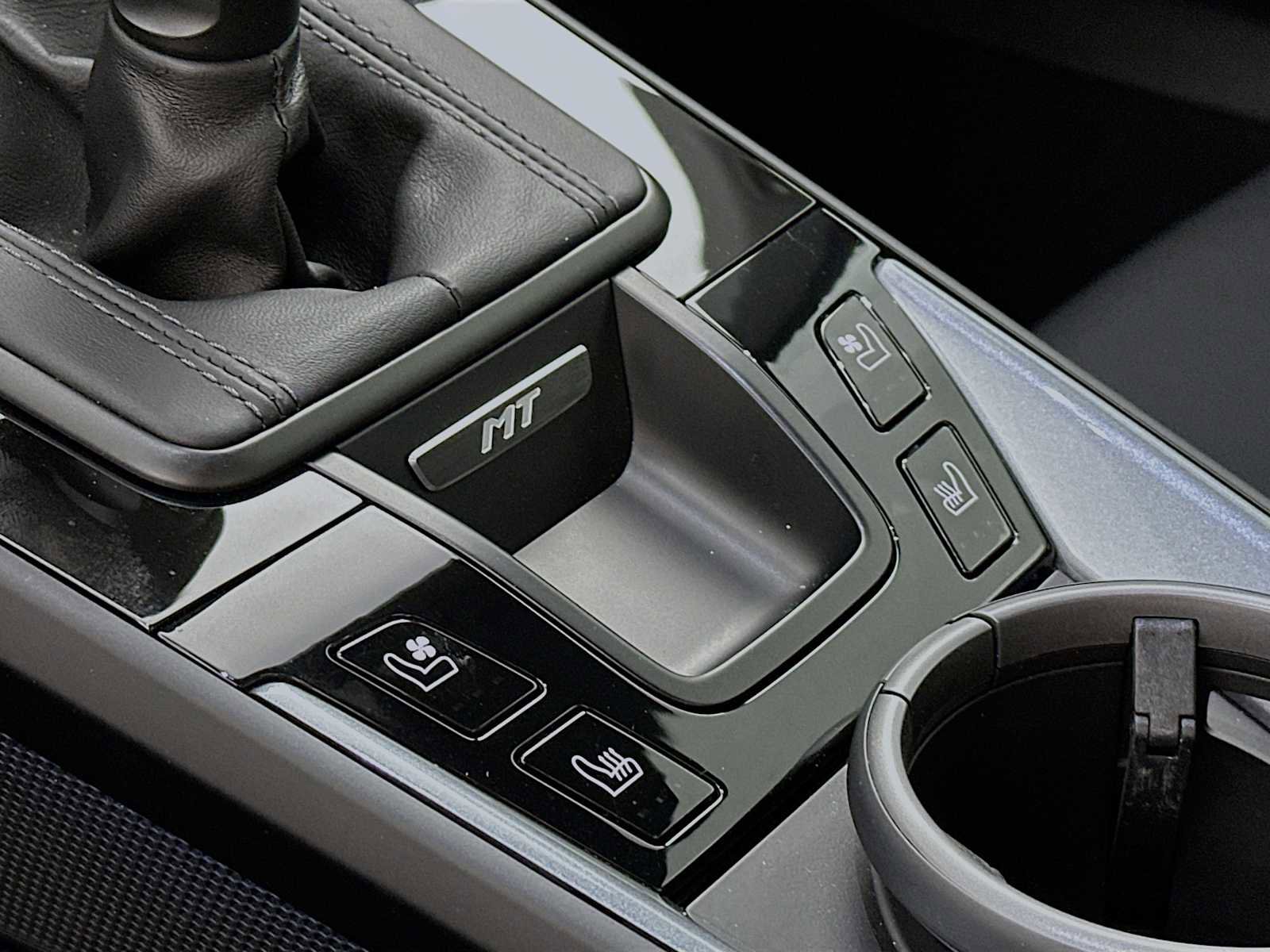 Certified 2025 Porsche 911 Carrera T image 21