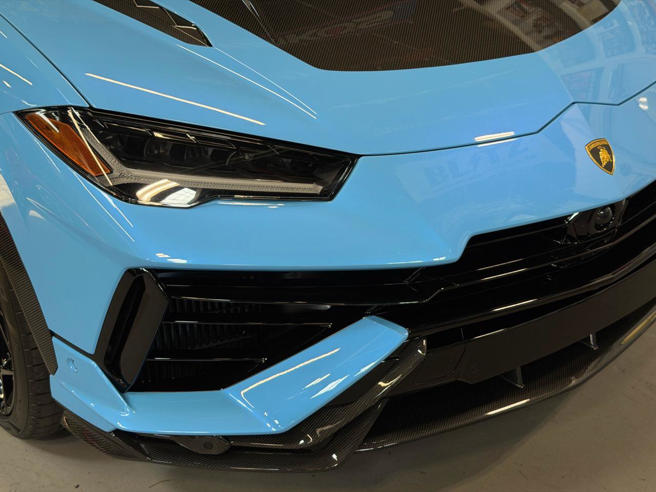 Used 2024 Lamborghini Urus Performante AWD/4WD image 16