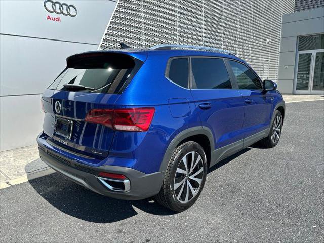 Used 2022 Volkswagen Taos SE AWD/4WD image 3