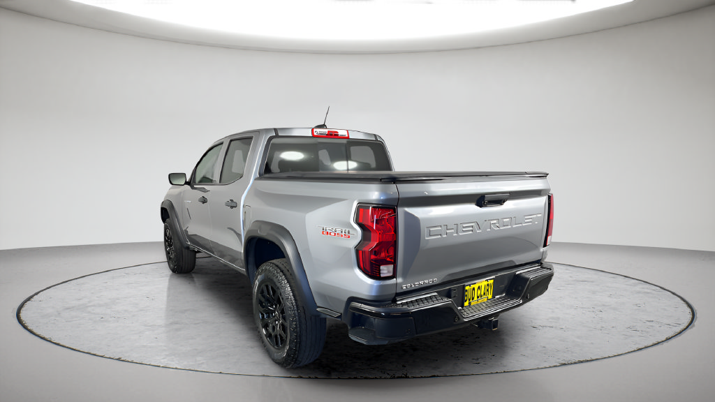 Used 2025 Chevrolet Colorado Trail Boss AWD/4WD image 11