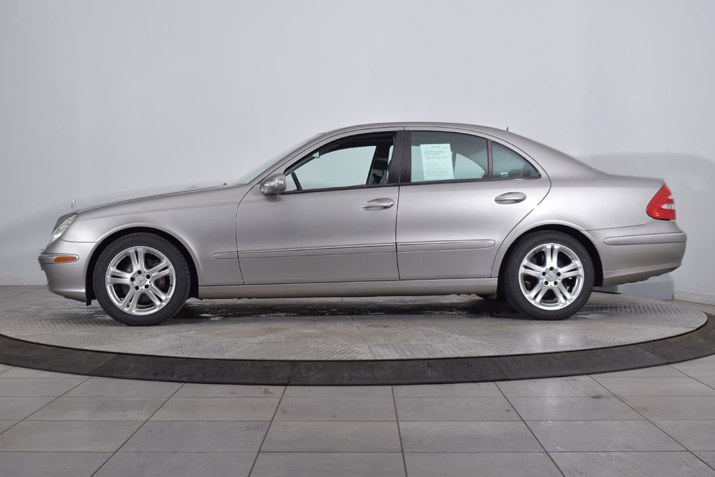 Used 2004 Mercedes-Benz E 500 Sedan image 2