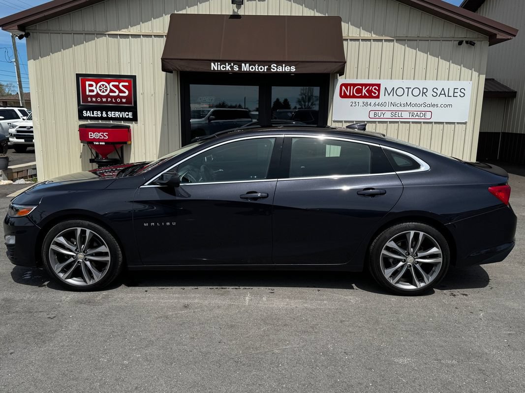 Used 2023 Chevrolet Malibu LT w/ Driver Confidence Package FWD image 2