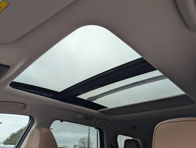 Used 2023 Nissan Pathfinder Platinum w/ Cargo Package image 20