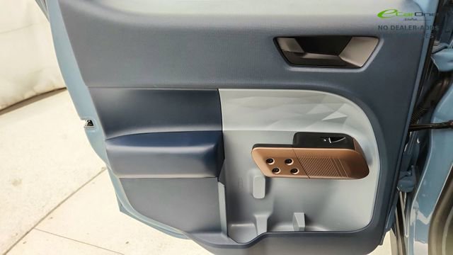 Used 2022 Ford Maverick Lariat image 32