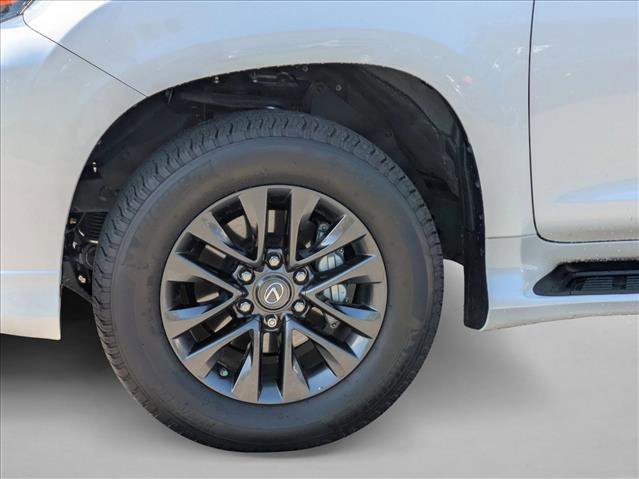 Used 2023 Lexus GX 460 Premium image 14