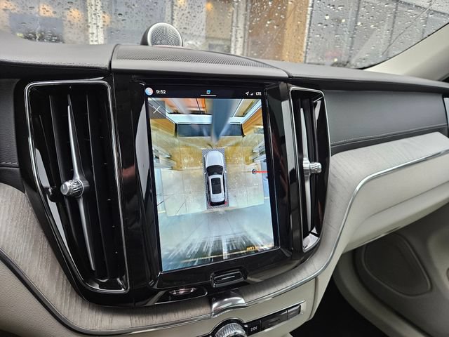 Certified 2023 Volvo XC60 B5 Ultimate w/ Protection Package Premier AWD/4WD image 23