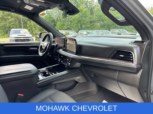 Used 2025 Chevrolet Tahoe LS AWD/4WD image 29