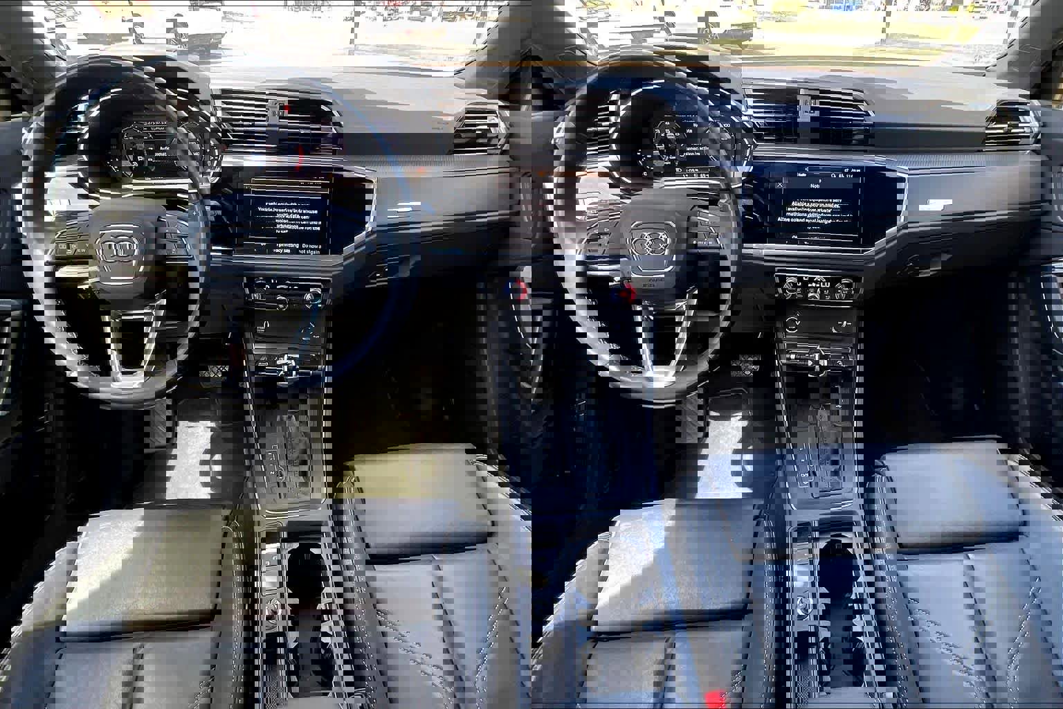 Used 2023 Audi Q3 2.0T Premium Plus w/ Premium Plus Package image 15