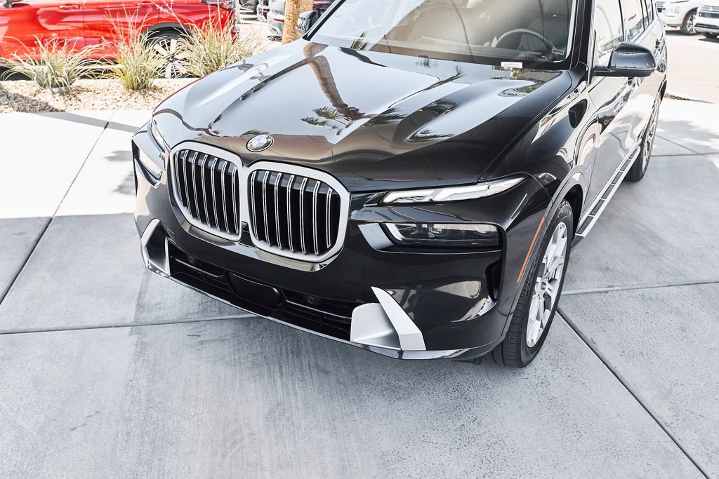 Used 2026 BMW X7 xDrive40i w/ Premium Package AWD/4WD image 5