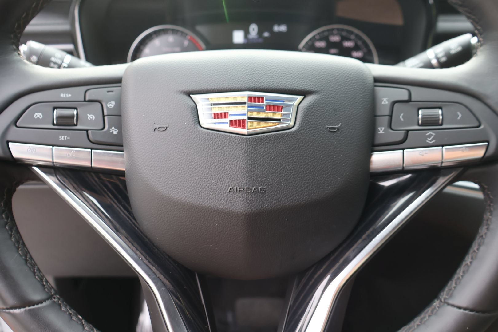 Certified 2024 Cadillac XT6 Premium Luxury FWD image 22
