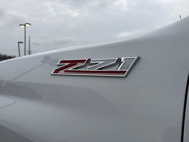 Used 2022 Chevrolet Silverado 2500 LTZ w/ LTZ Convenience Package image 13