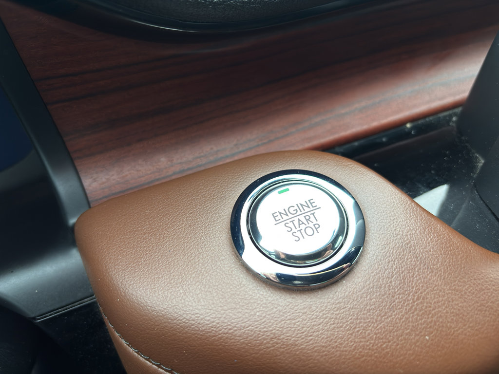 Used 2021 Lincoln Aviator Reserve w/ Equipment Group 202A image 15