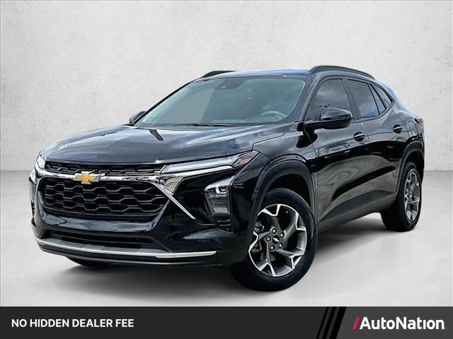Used 2025 Chevrolet Trax LT