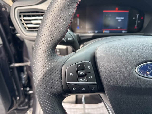New 2025 Ford Escape ST-Line w/ Equipment Group 301A image 16