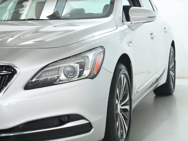 Used 2017 Buick LaCrosse Premium FWD image 4