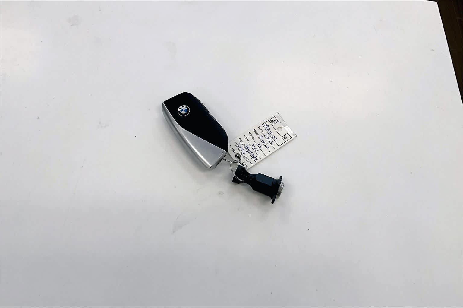 Used 2025 BMW X5 xDrive40i w/ M Sport Package AWD/4WD image 14