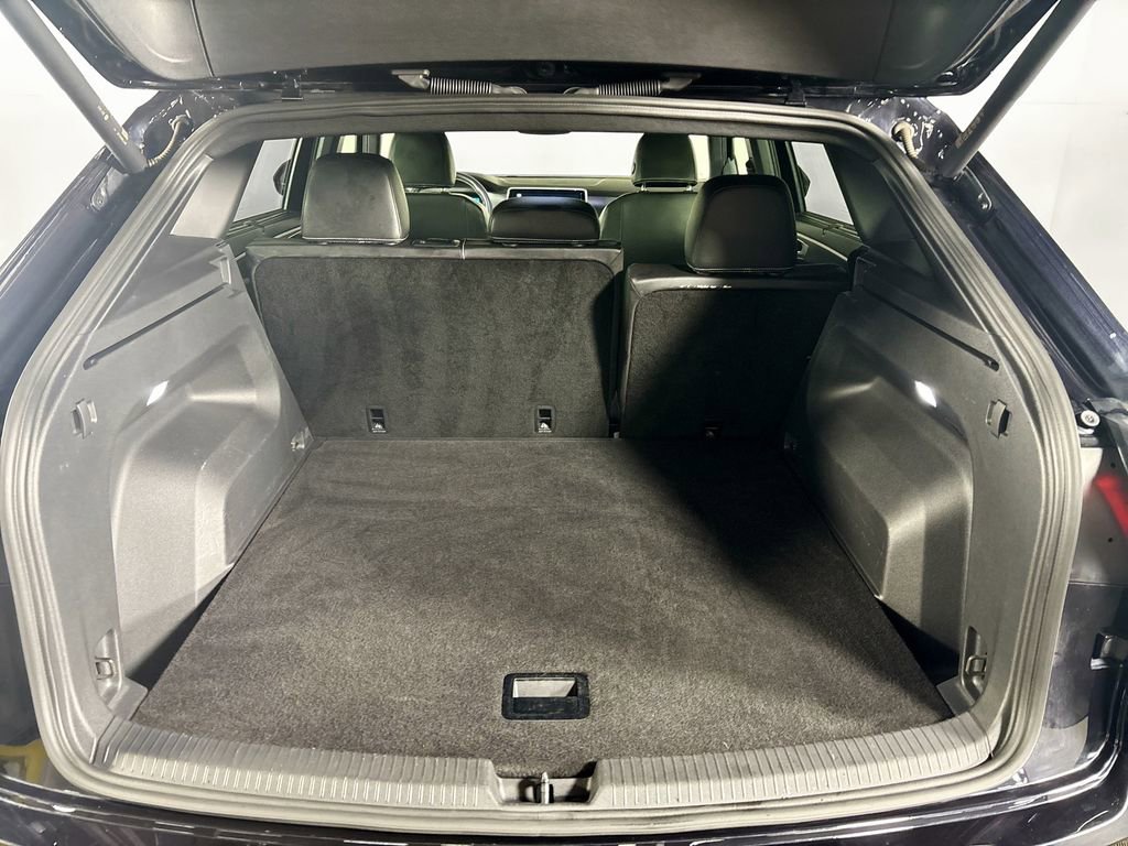 Certified 2024 Volkswagen Atlas Cross Sport SE image 20