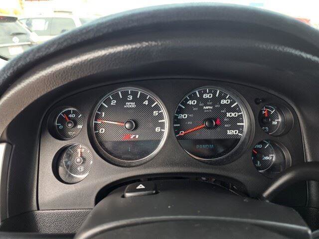 Used 2012 Chevrolet Avalanche LT w/ Suspension Package, Off-Road image 23