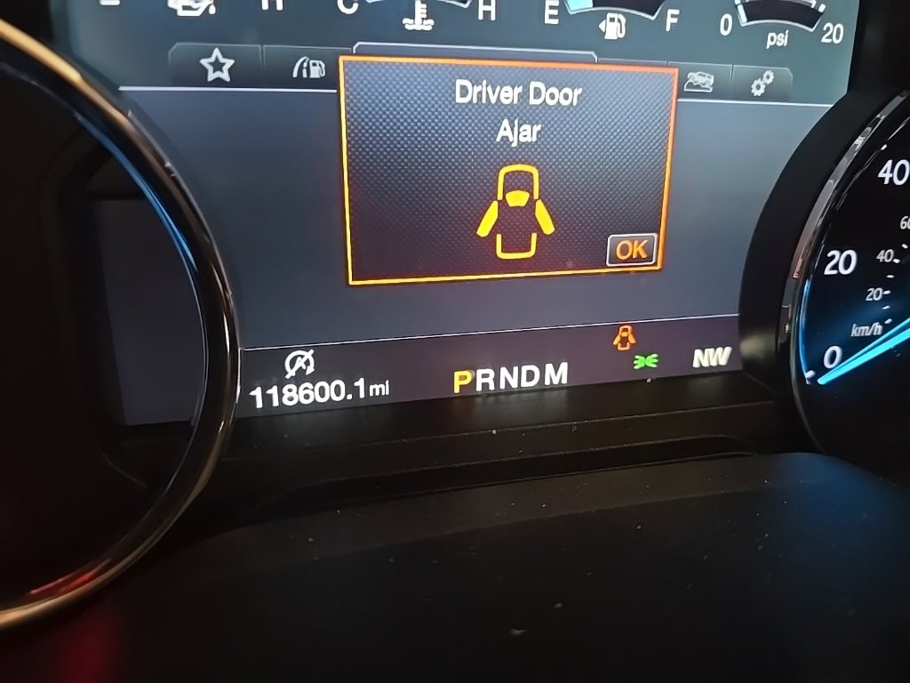 Used 2019 Ford Expedition XLT w/ Equipment Group 202A image 5