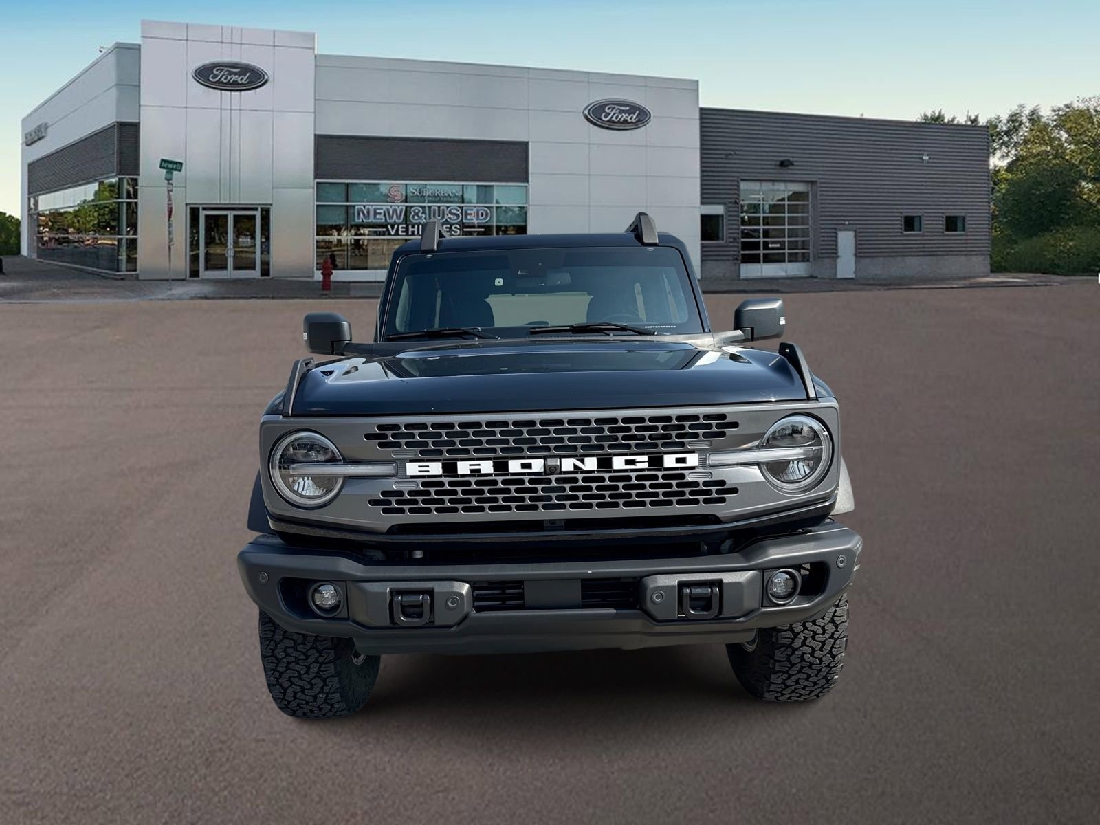 Used 2023 Ford Bronco Badlands AWD/4WD image 3