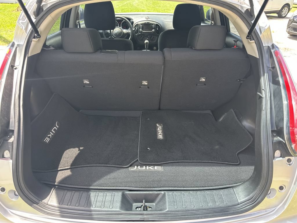 Used 2017 Nissan Juke S FWD image 14