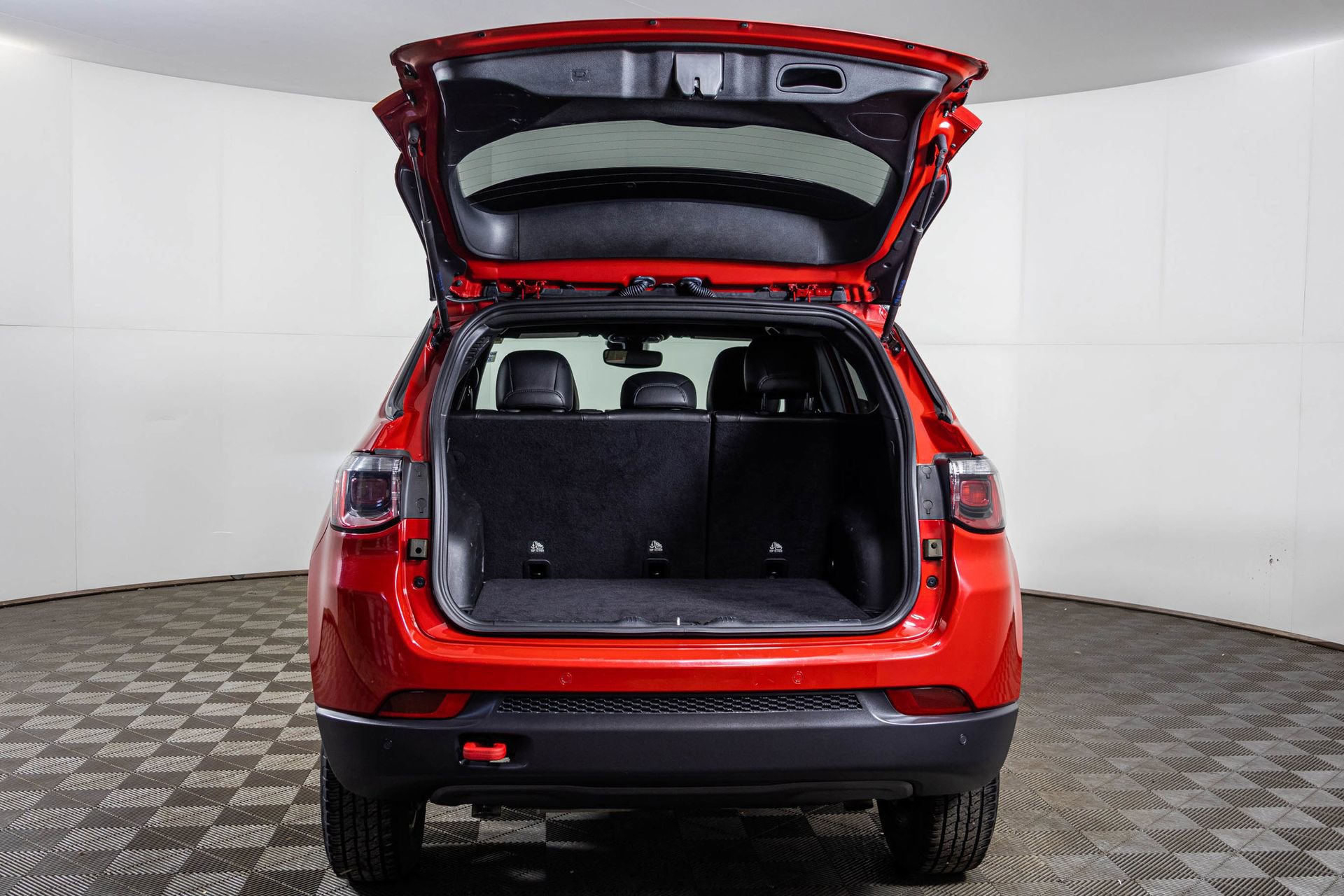 Used 2023 Jeep Compass Trailhawk image 38