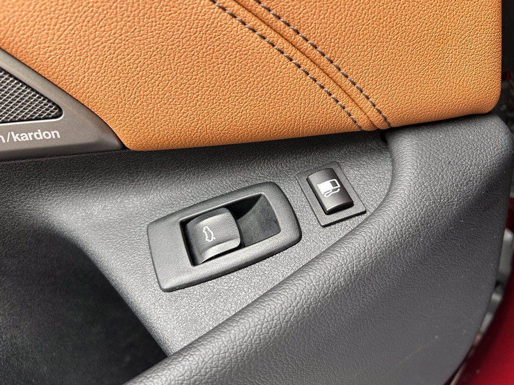 Used 2023 BMW 530e w/ M Sport Package RWD image 63