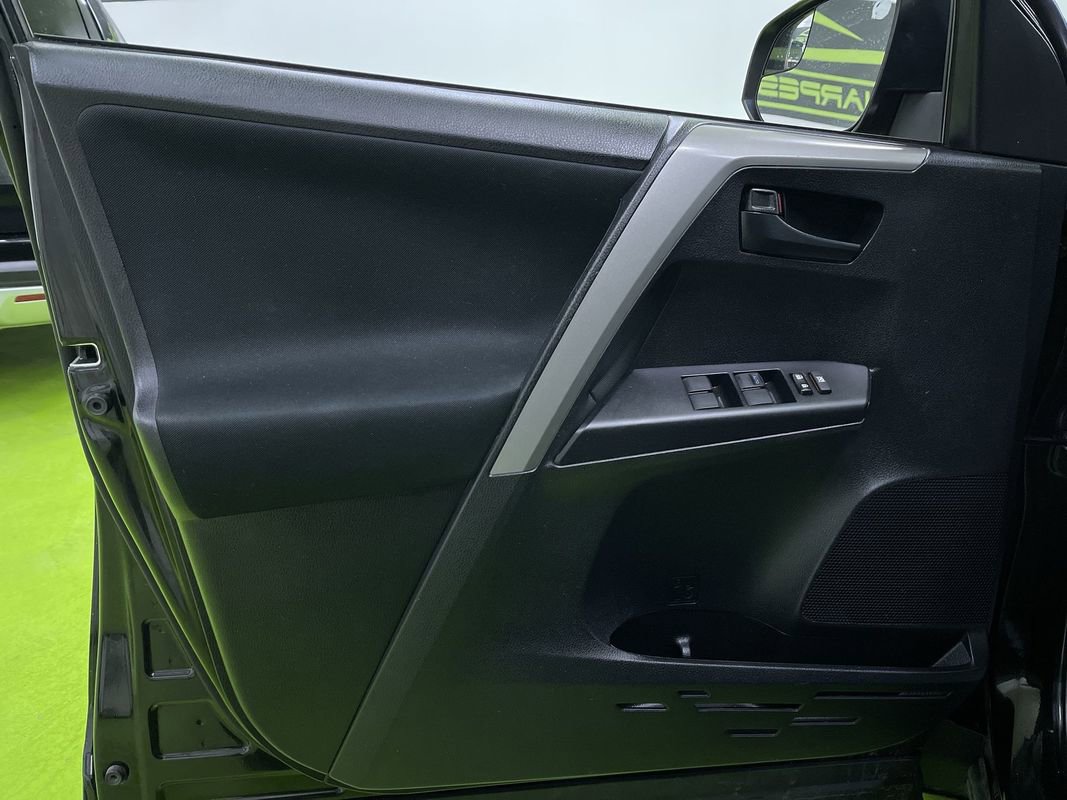 Used 2018 Toyota RAV4 LE w/ All Weather Liner Package image 16