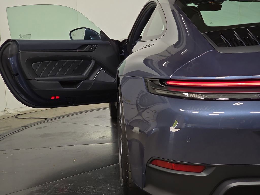 New 2026 Porsche 911 Carrera GTS image 31