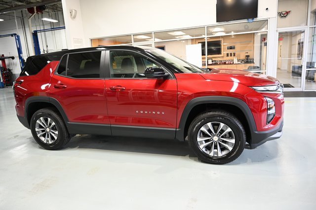 New 2026 Chevrolet Equinox LT image 4