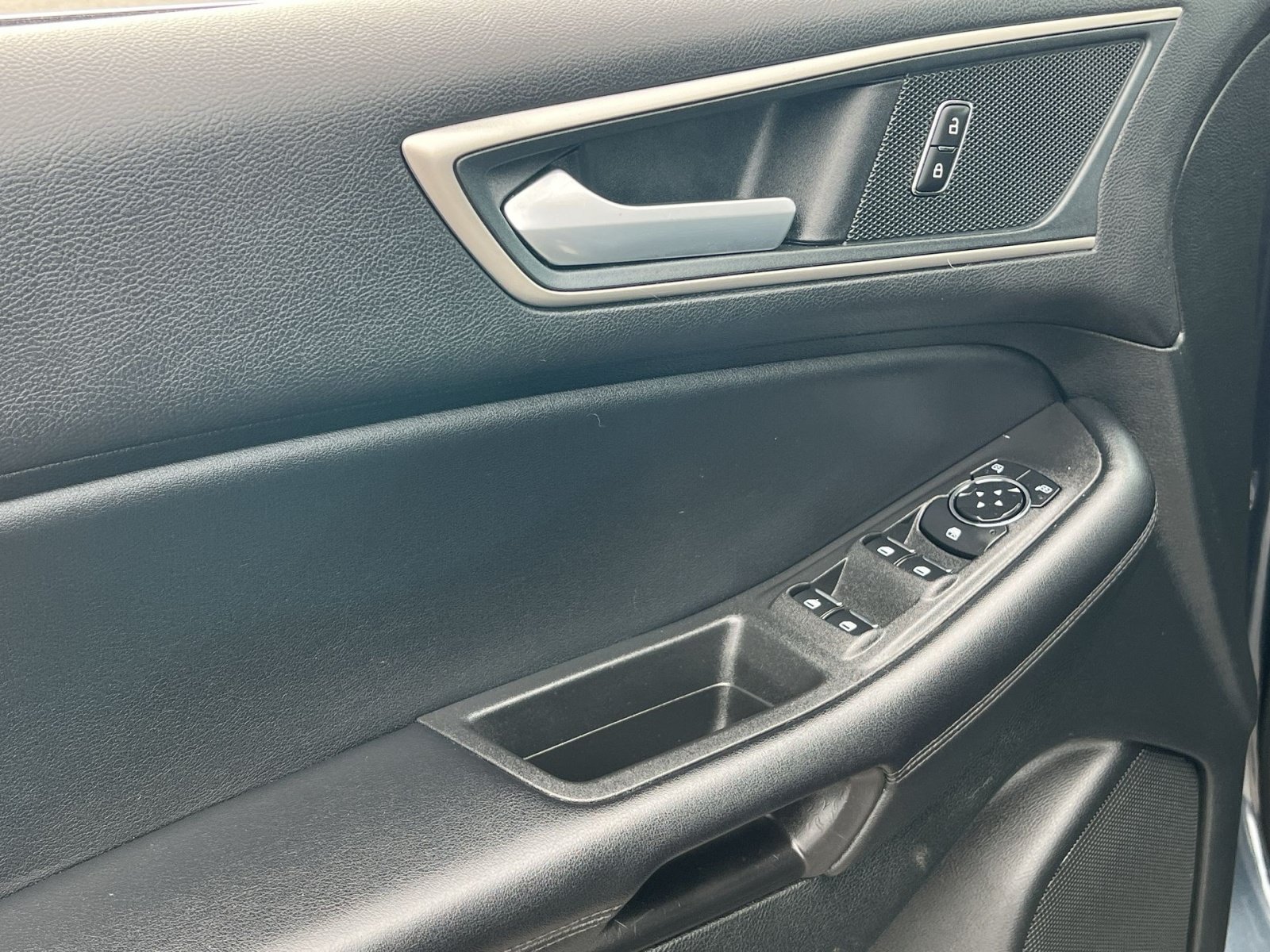 Certified 2024 Ford Edge SEL AWD/4WD image 15