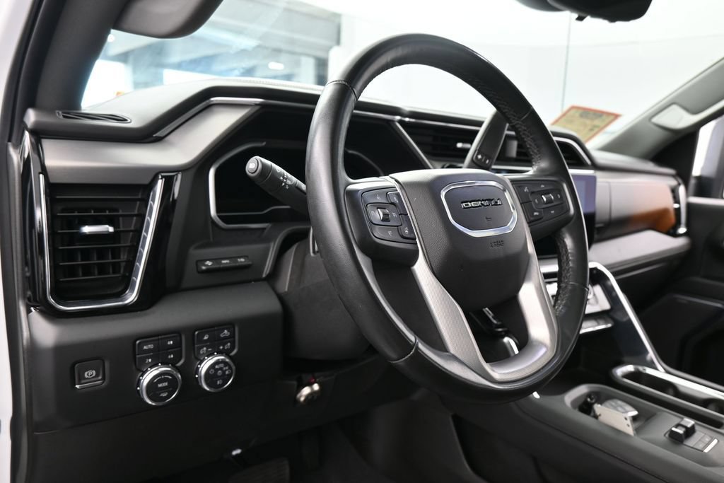 Used 2024 GMC Sierra 2500 Denali w/ Denali Reserve Package AWD/4WD image 16