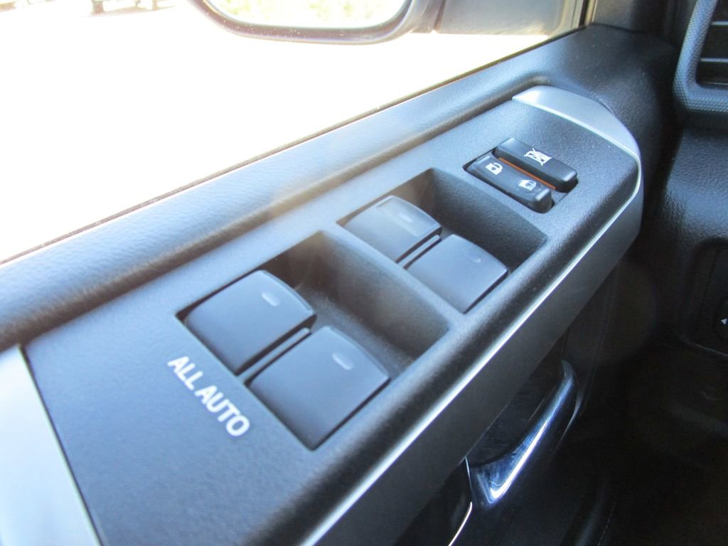 Used 2016 Toyota 4Runner Limited image 32