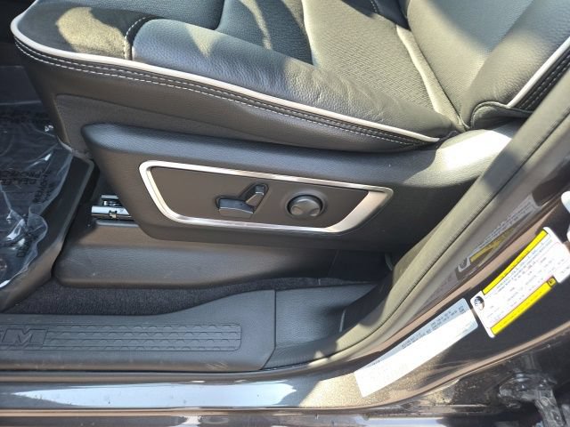 New 2026 RAM 1500 Laramie w/ Night Edition AWD/4WD image 10
