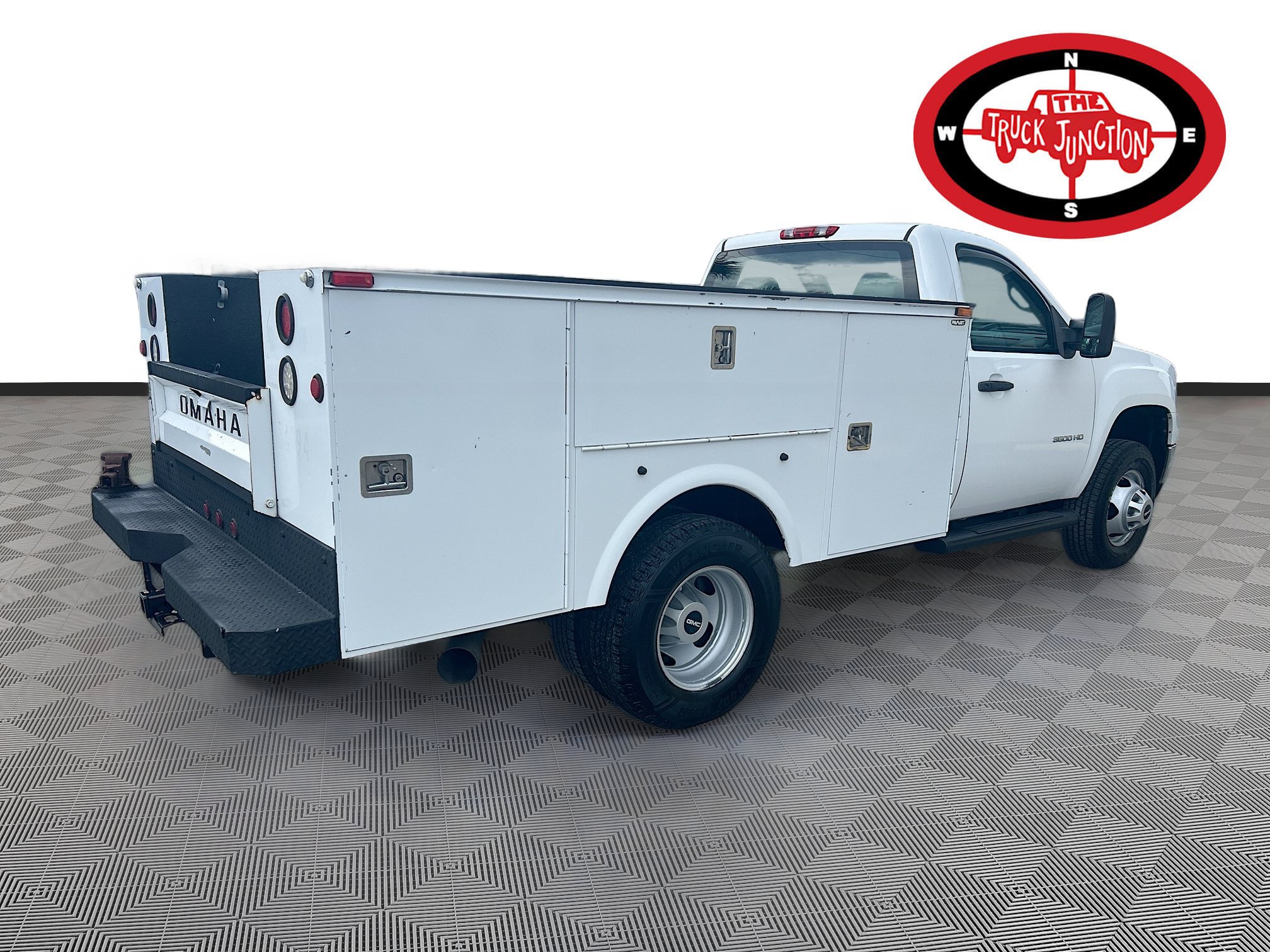 Used 2011 GMC Sierra 3500 W/T RWD image 7