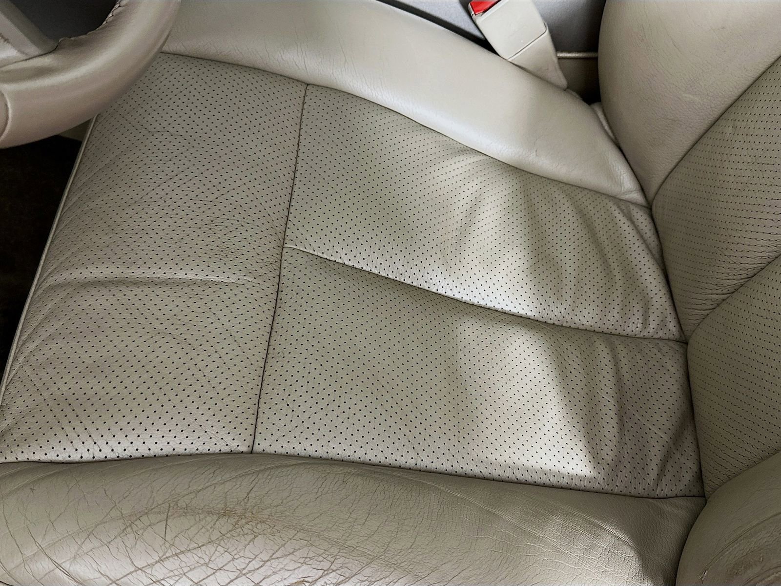 Used 2014 Ford Expedition Limited image 19