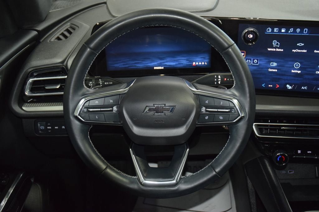 Used 2024 Chevrolet Traverse LT w/ Midnight/Sport Edition AWD/4WD image 34