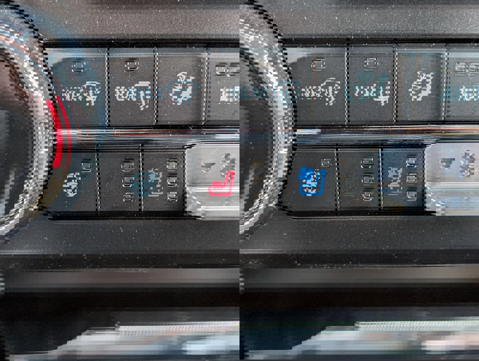 New 2026 Ford F250 King Ranch w/ FX4 Off-Road Package image 20