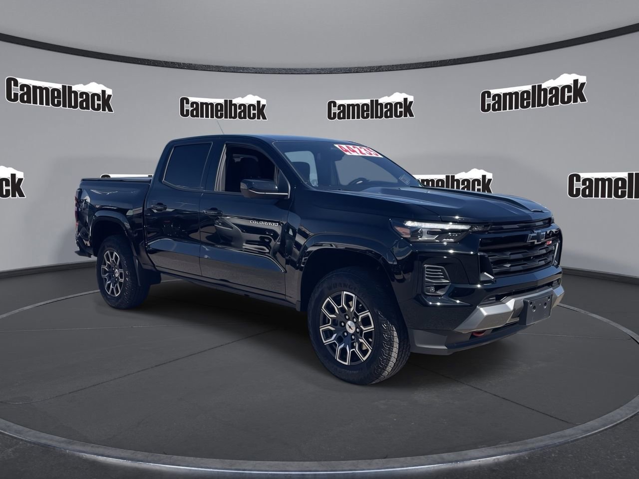 Used 2024 Chevrolet Colorado Z71 w/ Z71 Convenience Package 2 image 1