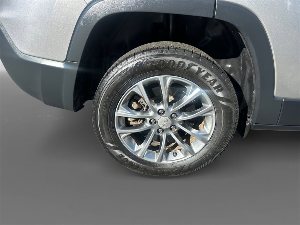 Used 2021 Jeep Cherokee Latitude Lux image 16