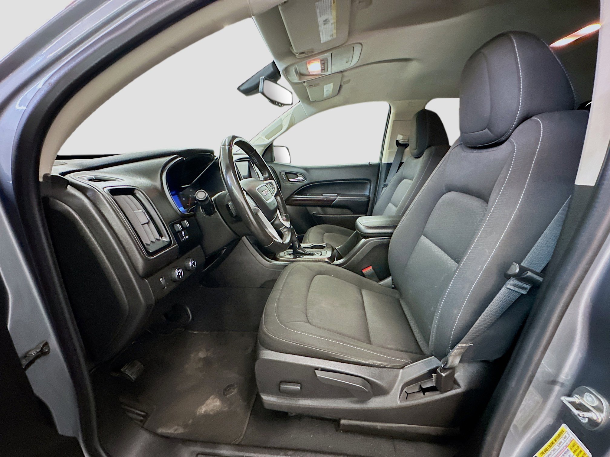 Used 2019 GMC Canyon SLE w/ SLE Convenience Package image 13