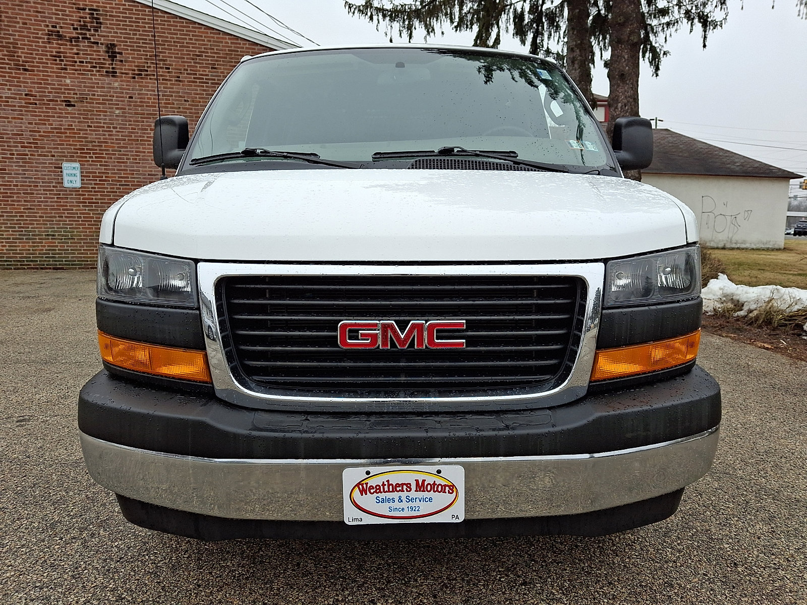 Used 2022 GMC Savana 2500 w/ Driver Convenience Package image 2