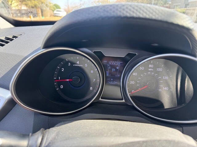 Used 2014 Hyundai Veloster RE:FLEX Edition image 27